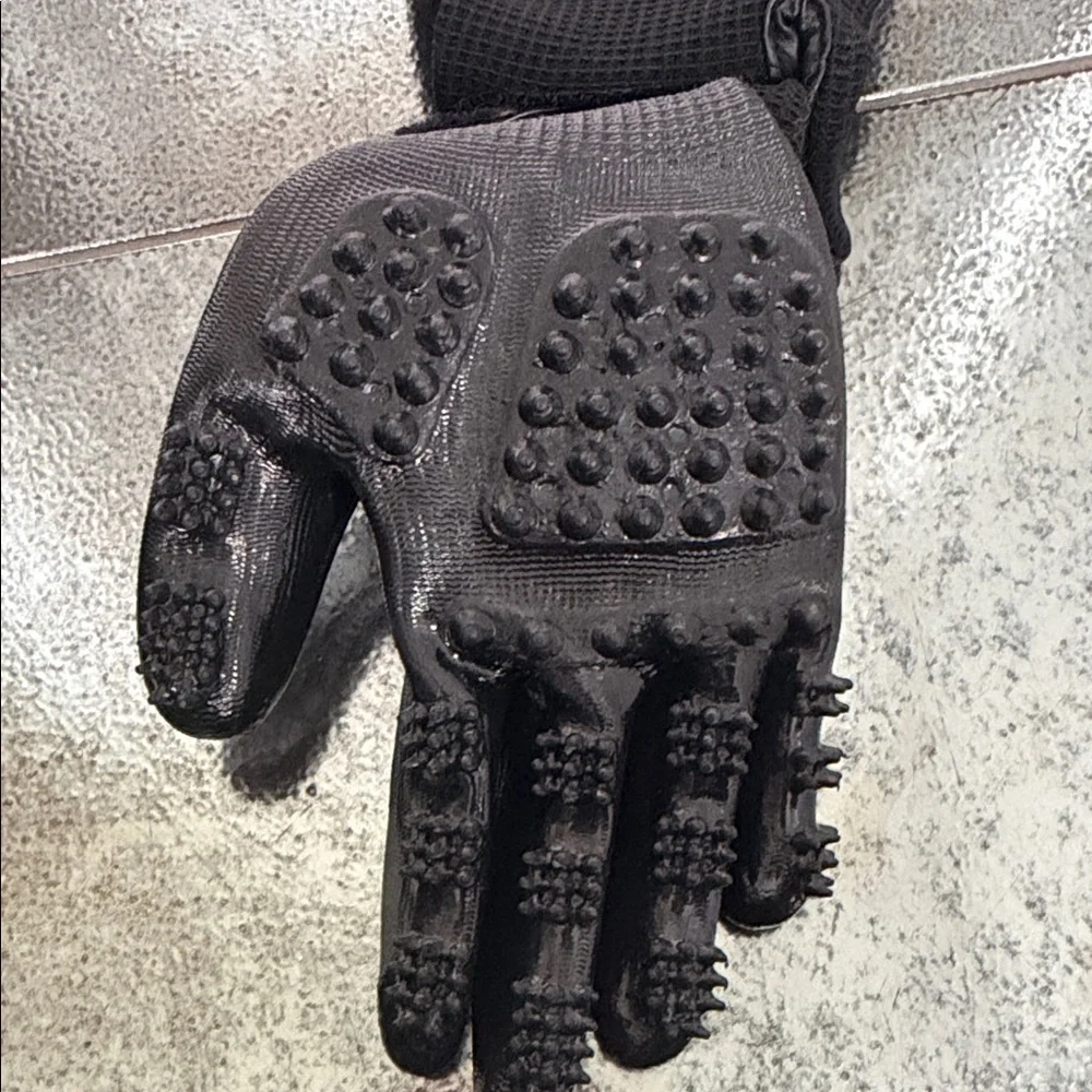 Black Pet Grooming Gloves